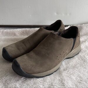 Columbia Estes OmniGrip Taupe leather slip on shoes